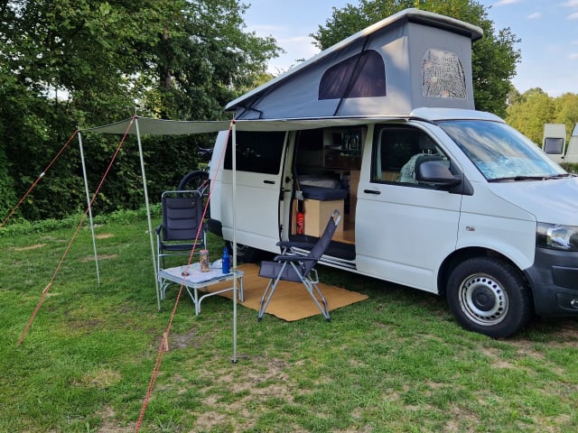 Self-built VW T5 camper for 2 people