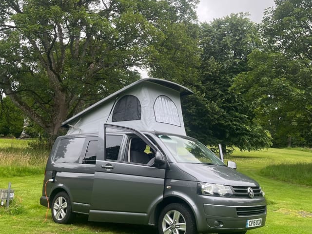 Curlew Camper – 4 berth Volkswagen campervan from 2015