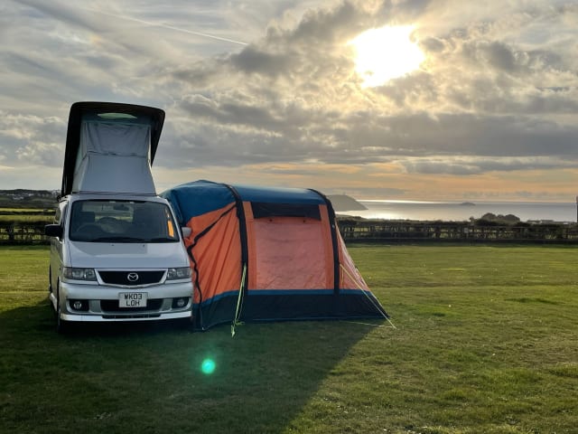 Mazda Bongo Familie Camper