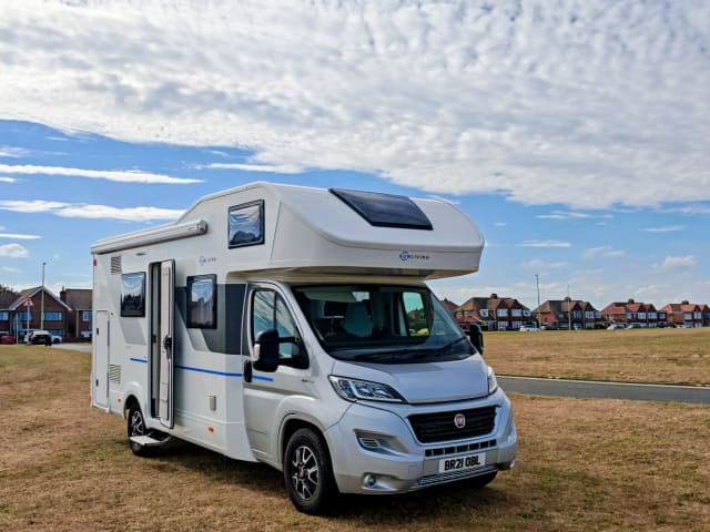 Adria Mobil-ligplaats met 7 slaapplaatsen vanaf 2021