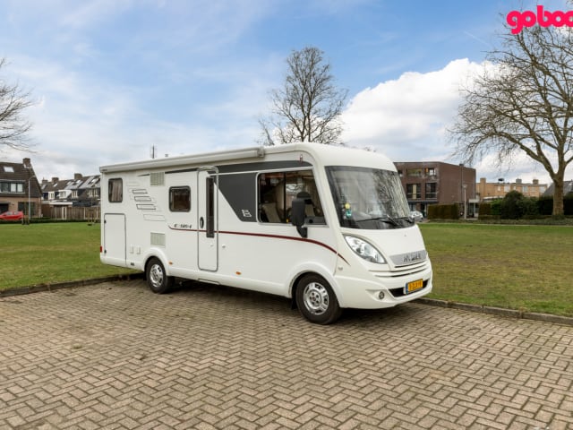 Liedje – Zeer LUXE Hymer Exsis-i met 2x AIRCO