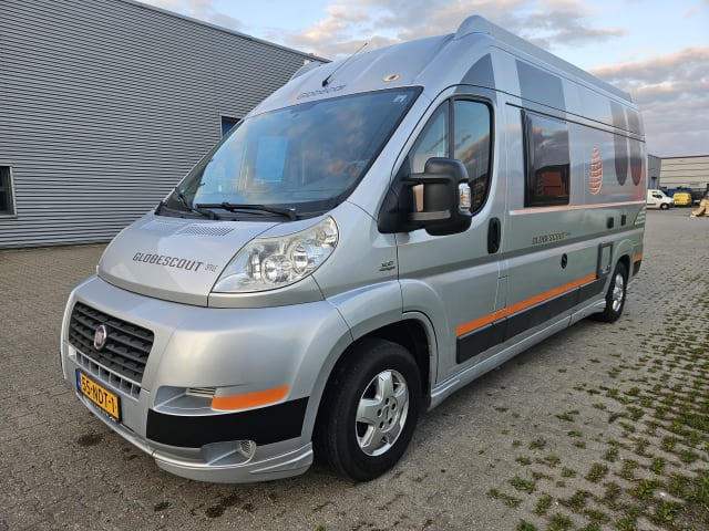2p Fiat bus from 2008