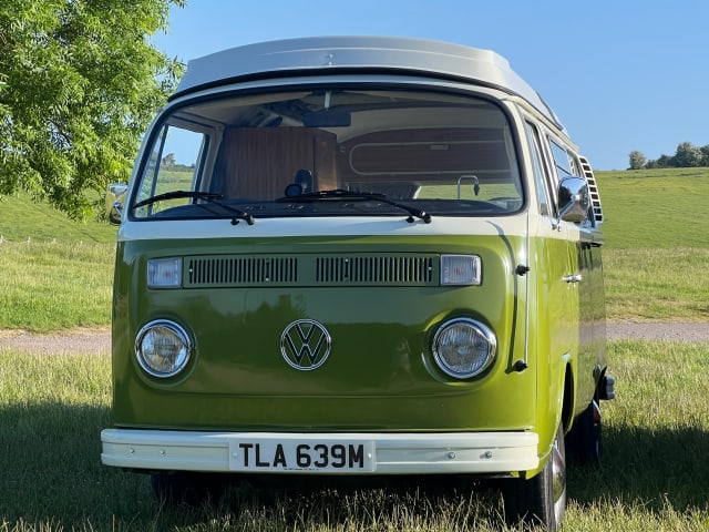 Olive – „Olive“ VW T2 Westfalia 1973 Wohnmobil