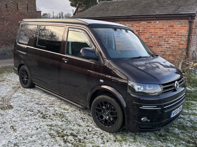 Newly Converted T5 Campervan 4 berth