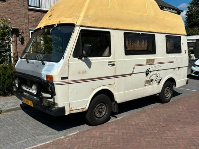 Back in time – 2p Volkswagen bus uit 1979