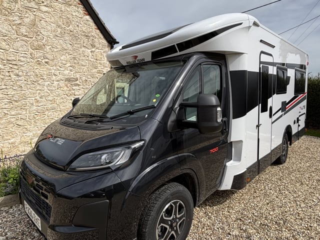 Adventure II – 4 berth - RollerTeam T-Line 700