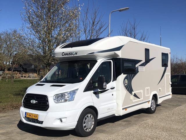 Semi-integrated camper from 2019