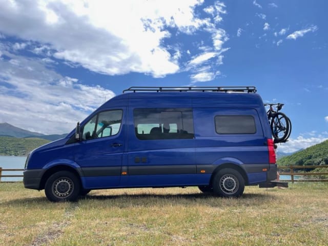 Volkswagen bus voor duo of klein gezin klaar voor nieuwe roadtrip