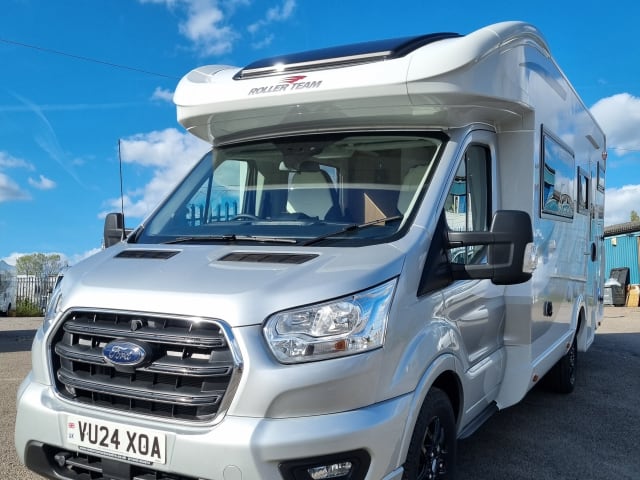 Efa – 6 berth Roller Team semi-integrated from 2024