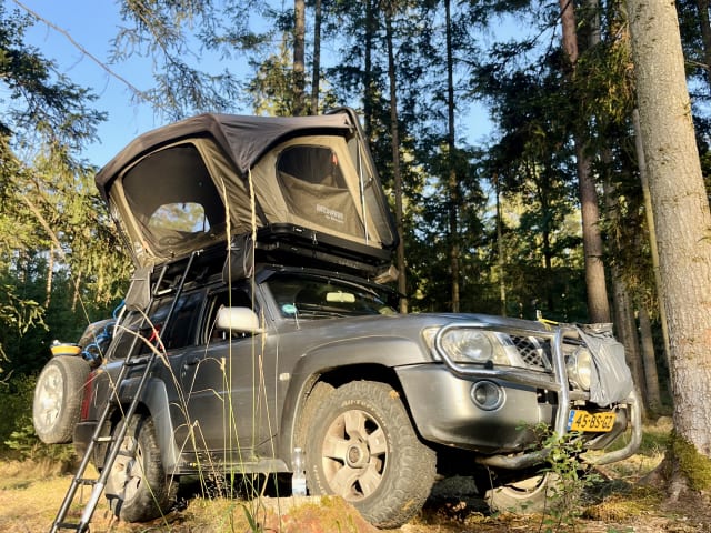 Nissan Patrol – 2p Nissan Patrol adventure camper car
