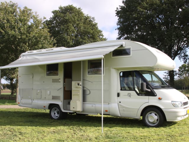 Carlos ☀️ – Camping-car 7 personnes très spacieux, tout équipé