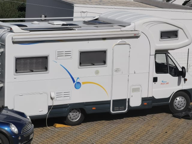 Mizar – Grand camping-car avec 2 lits doubles pour voyager dans toute la Sardaigne