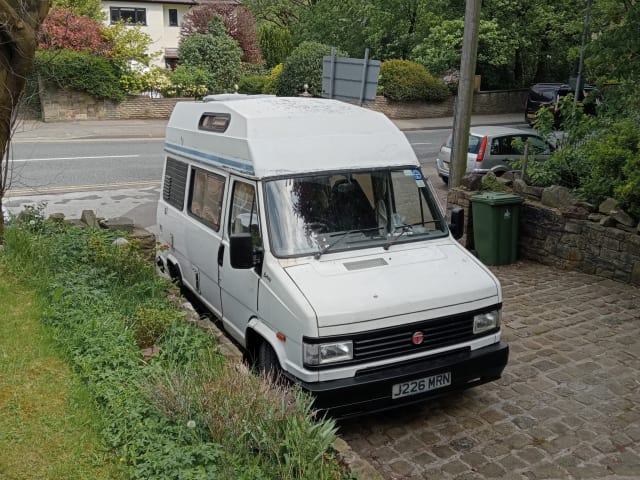 Betsy – 3 berth Other campervan from 1992