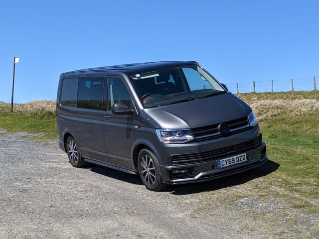 VW T6 umgebauter Camper, Auto, 2 Schlafplätze