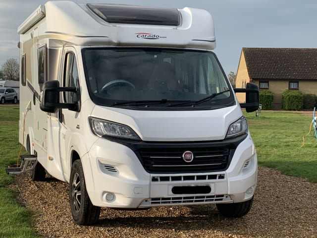 3 Berth 4 Belted Seats Carado semi-integrated from 2016 
