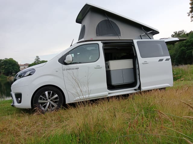 Verhuur Van Crosscamp flex Toyota