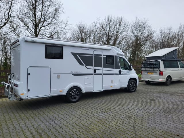 Compact DL – Zeer mooie en compacte camper (212 breed) nieuw van febr. 2024