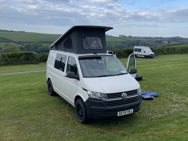 Geronimo  – 4 berth Volkswagen campervan from 2020