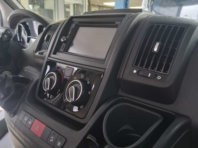Freedom II – 4p Adria Mobil semi-integrated from 2018