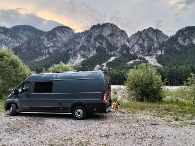 Elmo – Fiat Ducato camper van 