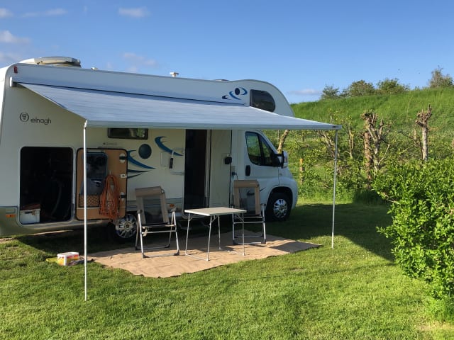 De Baron – Alcôve cinq couchettes Elnagh Fiat Ducato