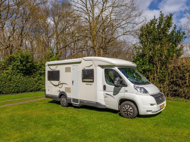 De bergveroveraar – 4p Challenger semi-integrated from 2009