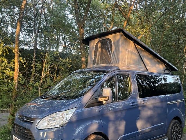 Whey Aye Wagon – 4 berth Ford transit custom campervan 