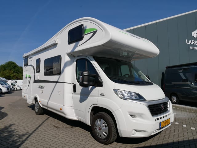 Eura Mobil Forster 6 sleeping 6 seats