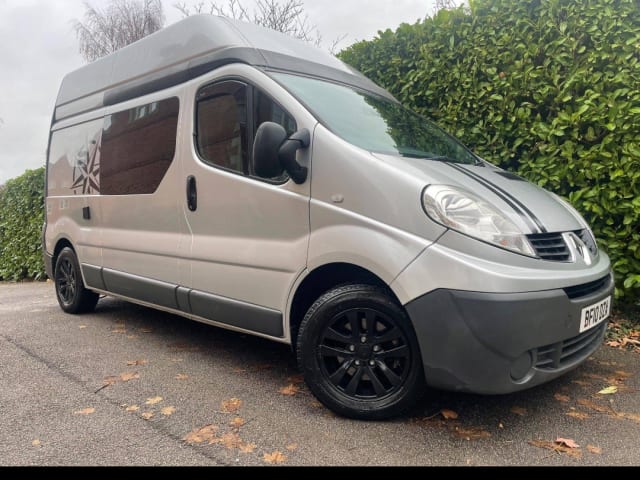 Bessy – Camping-car Renault surélevé 3 places