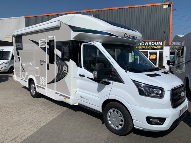 Chausson 777 – This top camper would like to go out with you