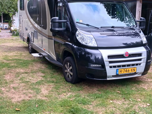 Bürstner Nexxo – 4-seater Bürstner integrated from 2012