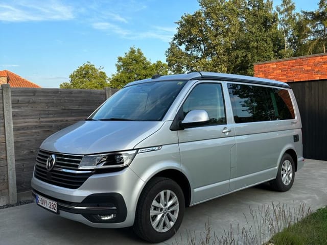 4p Volkswagen bus from 2021