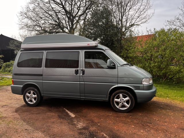 2p Westfalia campervan uit 2001