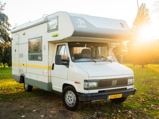 Babushka  – 5p Fiat alcove from 1992 (Nieuw Vennep or Haarlem)