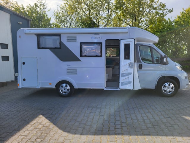 Sun Living S70sl – Camper nuovo e chic con letti singoli di 2,10, completamente attrezzato