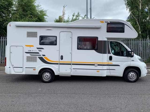 Wendy  – 7 berth Fiat alcove from 2016
