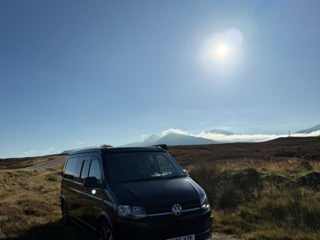 Wild Wanderer – 4-persoons Volkswagen camper uit 2016