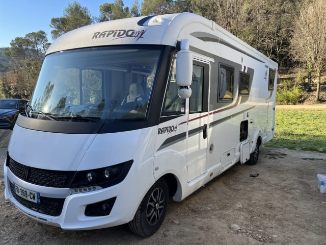 Rapido’2 – FIAT Rapido 8866DF Klimaanlage 4 Personen.  