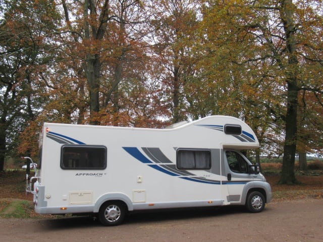 Gerty – Luxe camper met 6 slaapplaatsen