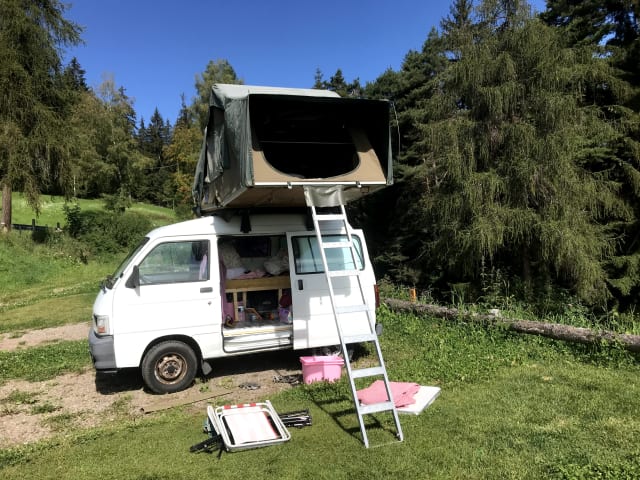 Too cute compact camper