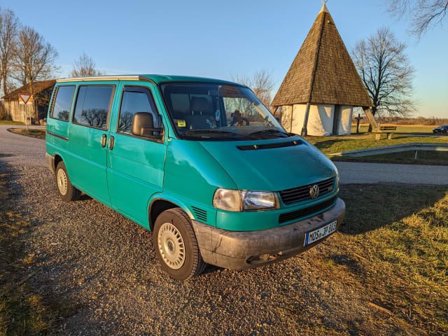 VW T4 Multivan for flexible use