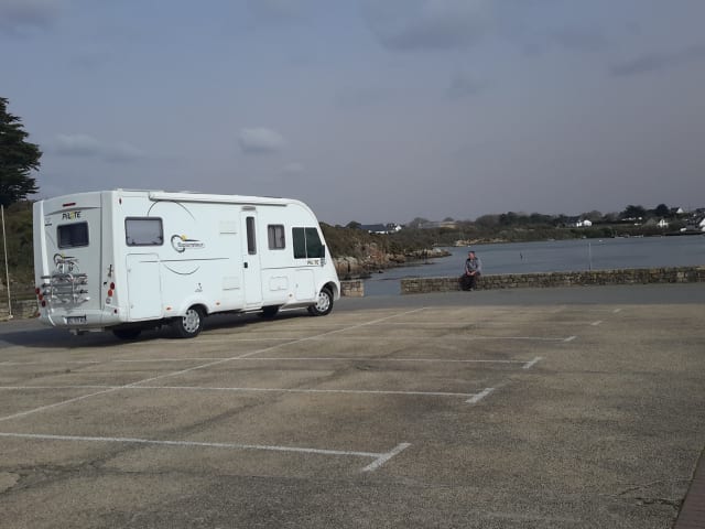 Mercedes explorer motorhome rental