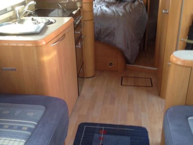 Swiftie  – 6 berth Swift kontiki vouge 