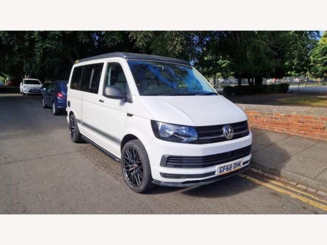 FloRider  – 4 berth Volkswagen campervan from 2018