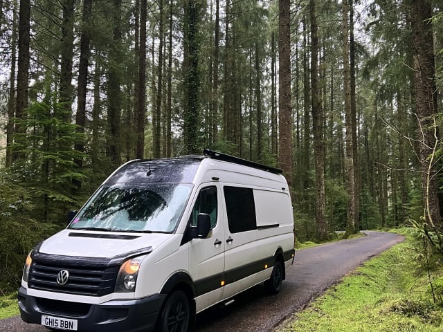 The Adventure Rig – 4 Berth Volkswagen Crafter built for Outdoor Adventures
