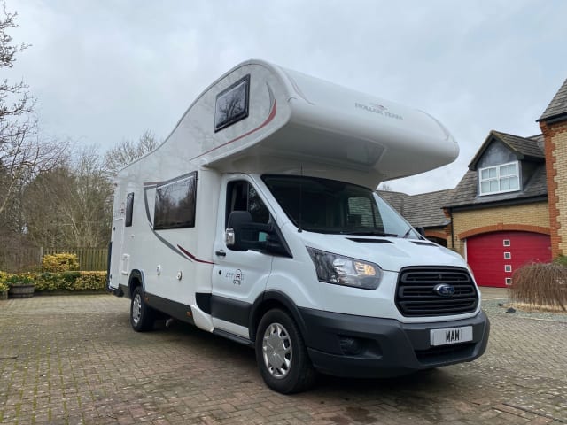 Frankie –  Frankie 6 berth Roller Team 