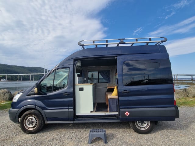 Taran – 2 berth Ford campervan ready for adventure!