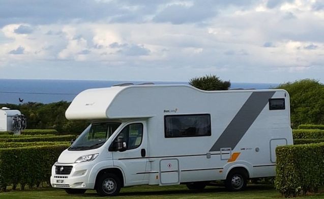 Great value motorhome sleeping up to 6