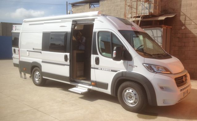 Twin 640 SPX – Brand new Adria van