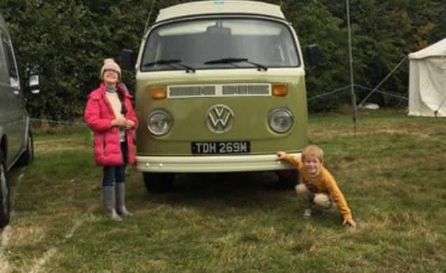 Dave – Classic VW Bay Window Glamper Van in North Wales
